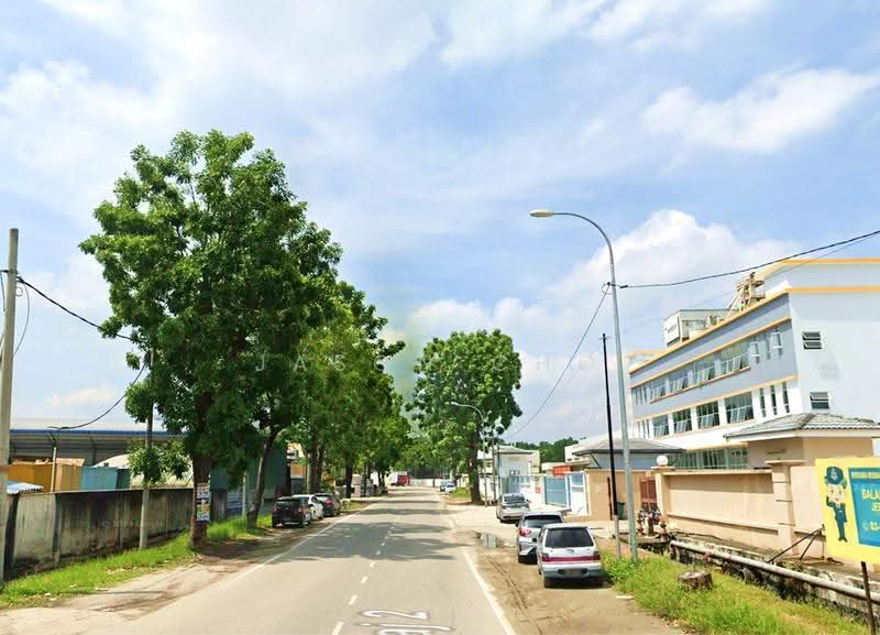 Kilang Berkembar untuk Dijual di LAND AREA 16,000SF, TENANTED, MATURED AREA (Puncak Alam) - Jason Cho - PropertyGuru.com.my