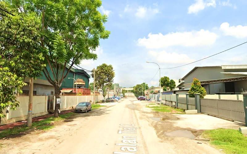 Kilang Berkembar untuk Dijual di LAND AREA 16,000SF, TENANTED, MATURED AREA (Puncak Alam) - Jason Cho - PropertyGuru.com.my