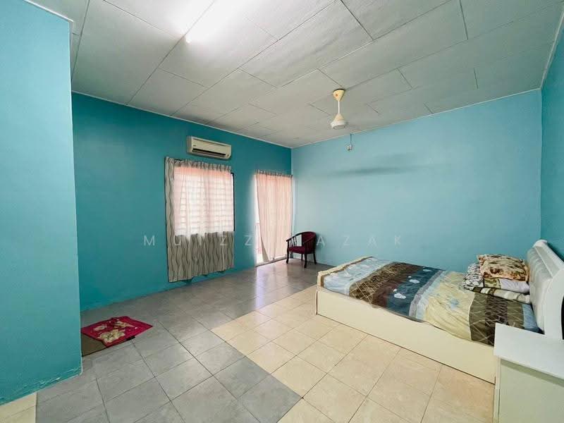 1.5-storey Terraced House for Sale in Taman Jaya (Teluk Intan) - Muizz Razak - PropertyGuru.com.my