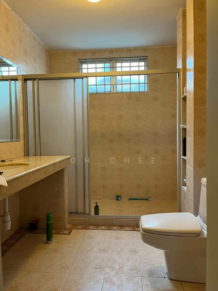 Semi-Detached House for Sale in Kelana Jaya (Petaling Jaya) - Poh Chee Liang - Bathroom - PropertyGuru.com.my