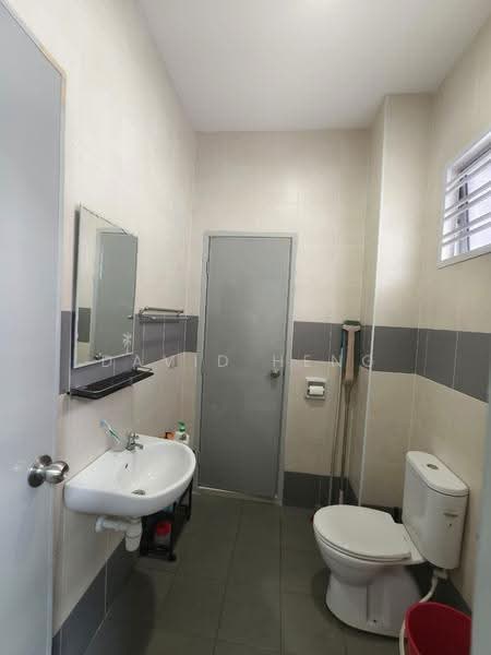 2-storey Terraced House for Rent in iskandar puteri (Johor Bahru) - David Heng - Bathroom - PropertyGuru.com.my