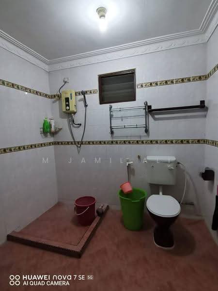 Bungalow House for Sale in Kampung Melayu (Kluang) - M Jamil Ali - PropertyGuru.com.my