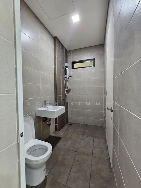 Terraced House for Rent in Kota Warisan (Sepang) - Jacob Simmon - Bathroom - PropertyGuru.com.my