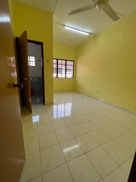 Rumah Teres 2-Tingkat untuk Dijual di Seksyen 4 (Kota Damansara) - Esther Lim - PropertyGuru.com.my