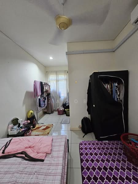 2-storey Terraced House for Rent in Kota Warisan (Sepang) - Jacob Simmon - Bedroom - PropertyGuru.com.my