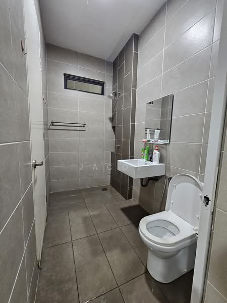 2-storey Terraced House for Rent in Kota Warisan (Sepang) - Jacob Simmon - Bathroom - PropertyGuru.com.my
