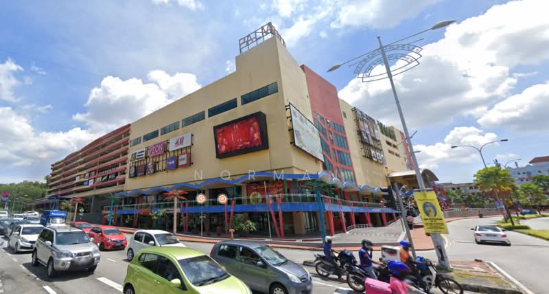 Shop / Office untuk Dijual di [ROI more than 5%] 3 Storey Shop Office (Seremban 2) - Norman Chin - PropertyGuru.com.my