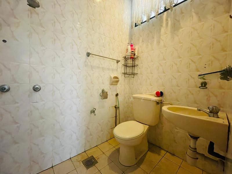 Rumah Berkembar untuk Dijual di Seksyen 7 (Shah Alam) - Muizz Razak - PropertyGuru.com.my