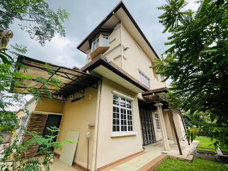 Rumah Berkembar untuk Dijual di Seksyen 7 (Shah Alam) - Muizz Razak - PropertyGuru.com.my