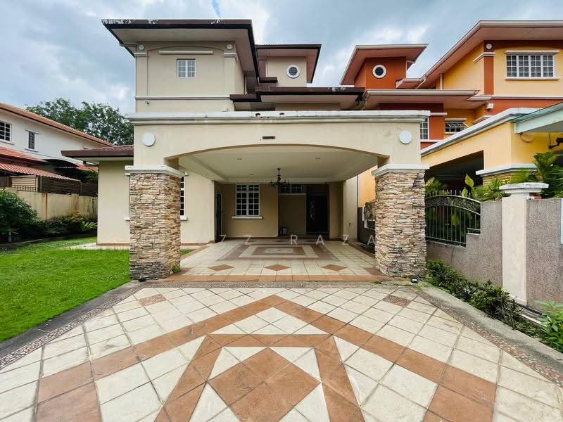 Rumah Berkembar untuk Dijual di Seksyen 7 (Shah Alam) - Muizz Razak - PropertyGuru.com.my