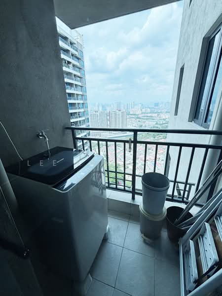 Servis Apartment untuk Disewa di Aradia Residence @ Lake City KL North - Lee Kah Shing - Balcony - PropertyGuru.com.my