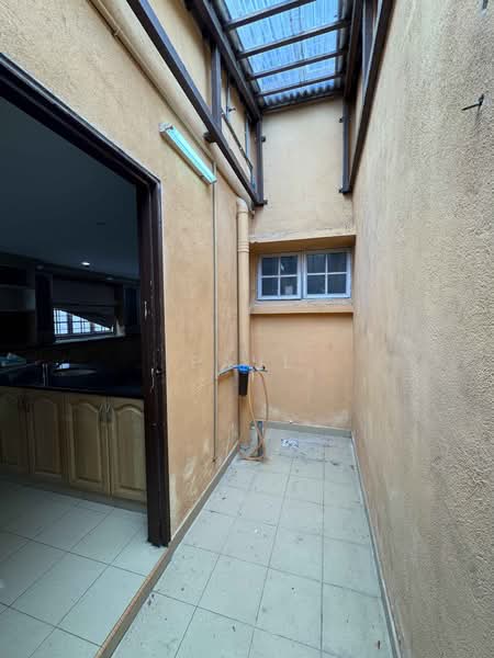 2-storey Terraced House for Sale in Bandar Bukit Puchong (Puchong) - Paul Lee - Kitchen - PropertyGuru.com.my