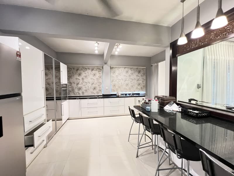 2-storey Terraced House for Sale in Petaling Jaya (Selangor) - Esther Lim - Kitchen - PropertyGuru.com.my