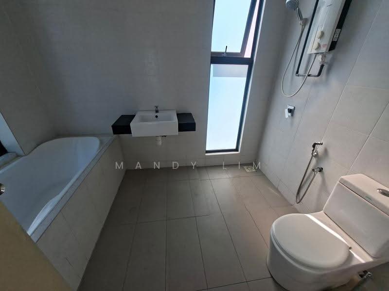 Kondominium untuk Dijual di Serin Residency - Mandy Lim - Bathroom - PropertyGuru.com.my
