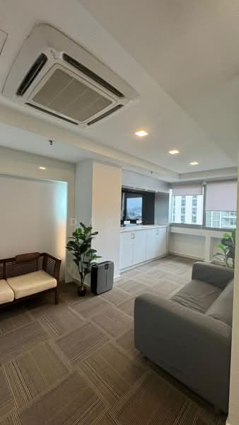 Office for Rent in Seksyen 8 (Petaling Jaya) - Daniel Leong - Living Room - PropertyGuru.com.my