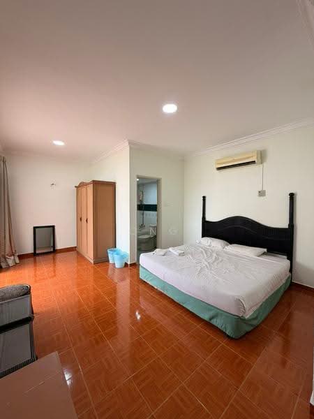 Apartment for Sale at Glory Beach Resort - Ong Jia Hui - PropertyGuru.com.my