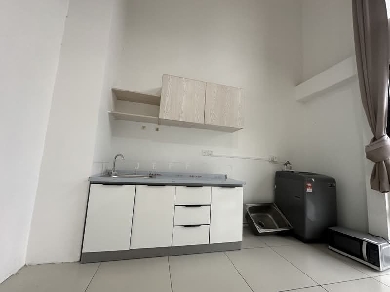 Service Residence for Rent at Colonial @ Empire City - Jeff Ng - Kitchen - PropertyGuru.com.my