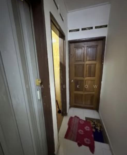 1-storey Terraced House for Sale in Seksyen 14 (Petaling Jaya) - Elaine Kow - Entrance - PropertyGuru.com.my