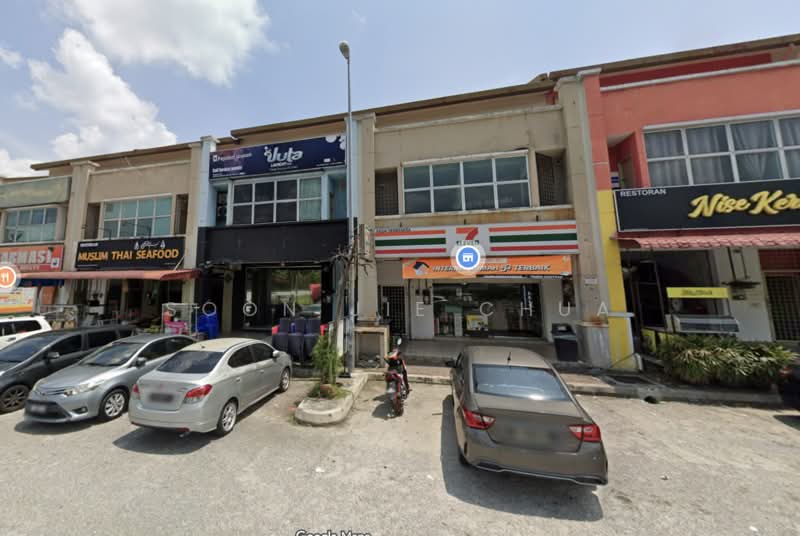 Kedai / Pejabat untuk Dijual di Pusat Bandar Putra Permai (Seri Kembangan) - Soon Jie Chua - Exterior - PropertyGuru.com.my