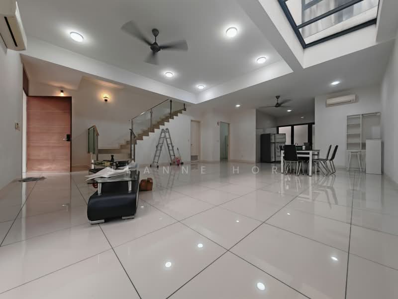 2-storey Terraced House for Sale in 16 Sierra (Puchong) - Jeanne Hor - Living Room - PropertyGuru.com.my