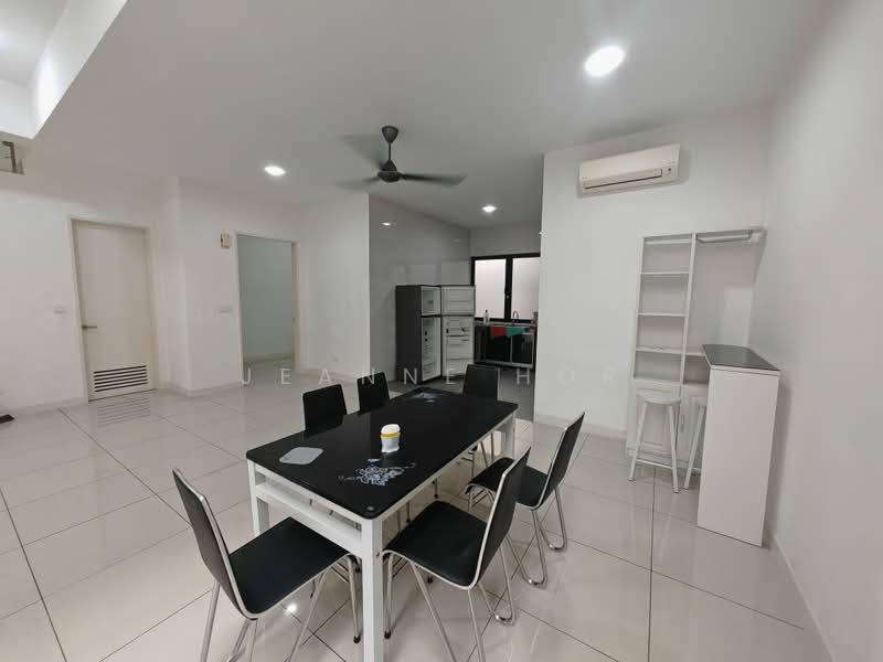 2-storey Terraced House for Sale in 16 Sierra (Puchong) - Jeanne Hor - Dining Room - PropertyGuru.com.my