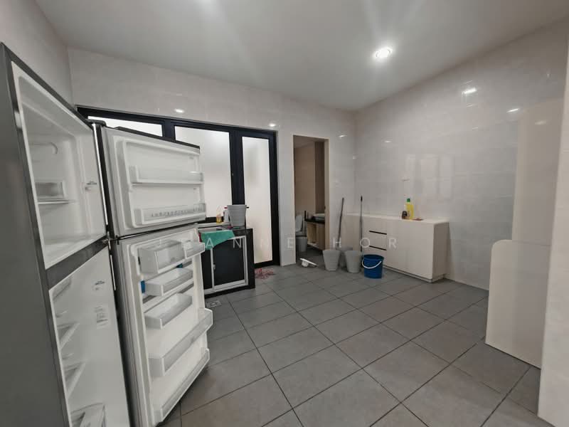 2-storey Terraced House for Sale in 16 Sierra (Puchong) - Jeanne Hor - Kitchen - PropertyGuru.com.my