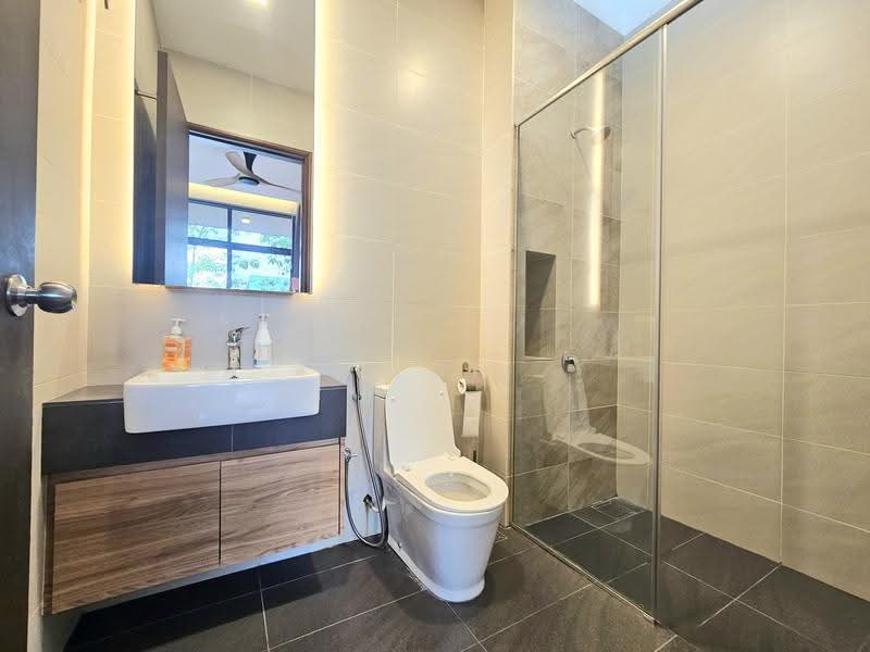 Semi-Detached House for Sale in Eco Sanctuary (Telok Panglima Garang) - Leon Goh - Bathroom - PropertyGuru.com.my