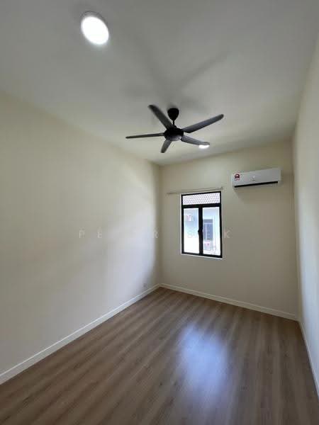 Rumah Teres 2-Tingkat untuk Dijual di Bandar Baru Salak Tinggi (Sepang) - Peter Sek - PropertyGuru.com.my