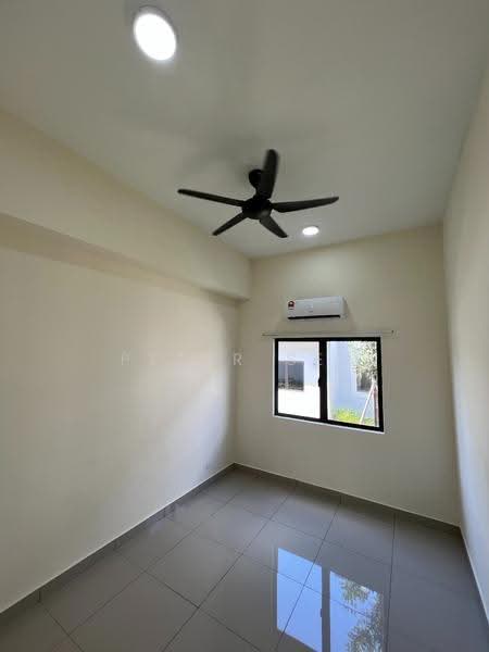 Rumah Teres 2-Tingkat untuk Dijual di Bandar Baru Salak Tinggi (Sepang) - Peter Sek - PropertyGuru.com.my