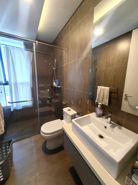 Kondominium untuk Dijual di The Rainz - Mak Oliver - Bathroom - PropertyGuru.com.my