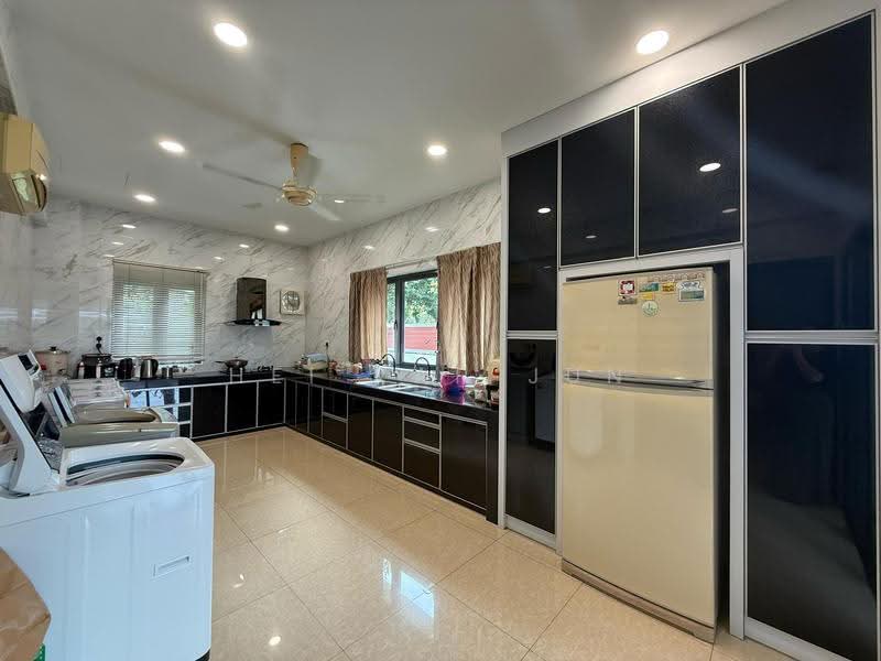 Bungalow House untuk Dijual di Jade Hills (Kajang) - Hei Kar Jun - Kitchen - PropertyGuru.com.my