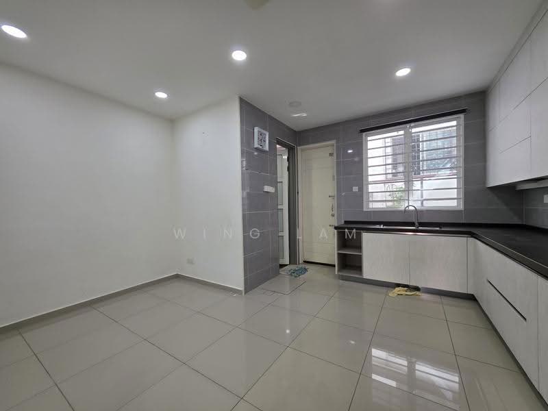 3-storey Terraced House for Sale in Bandar Baru Sri Petaling (Sri Petaling) - Wing Lam - Kitchen - PropertyGuru.com.my