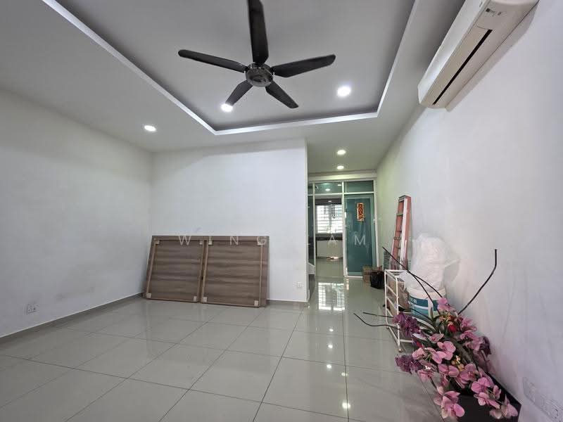 3-storey Terraced House for Sale in Bandar Baru Sri Petaling (Sri Petaling) - Wing Lam - Living Room - PropertyGuru.com.my