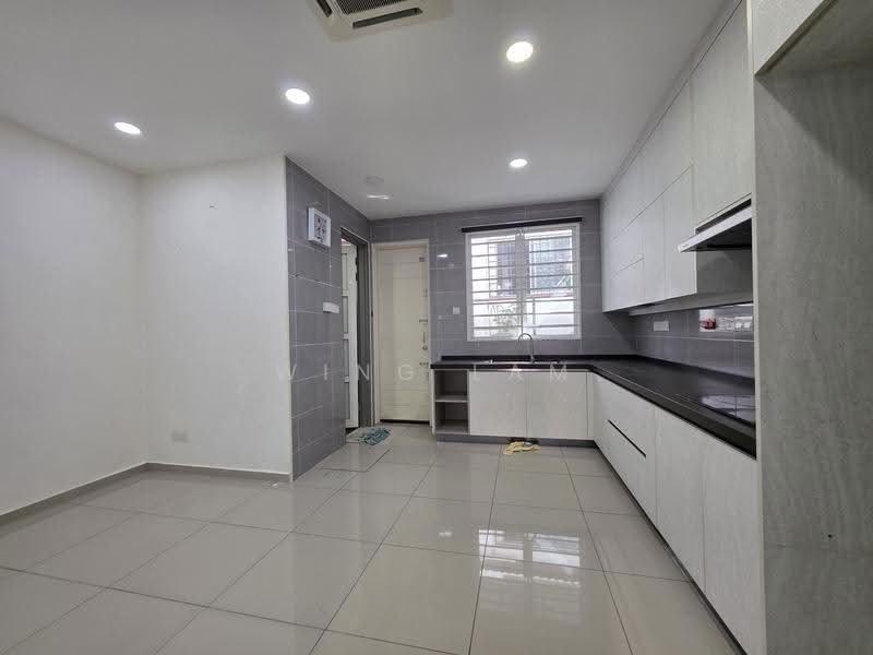 3-storey Terraced House for Sale in Bandar Baru Sri Petaling (Sri Petaling) - Wing Lam - Kitchen - PropertyGuru.com.my