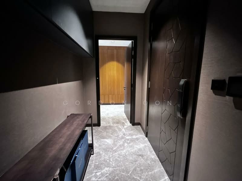Servis Apartment untuk Dijual di Orion Residence Bukit Bintang - Gordon Oon - Entrance - PropertyGuru.com.my
