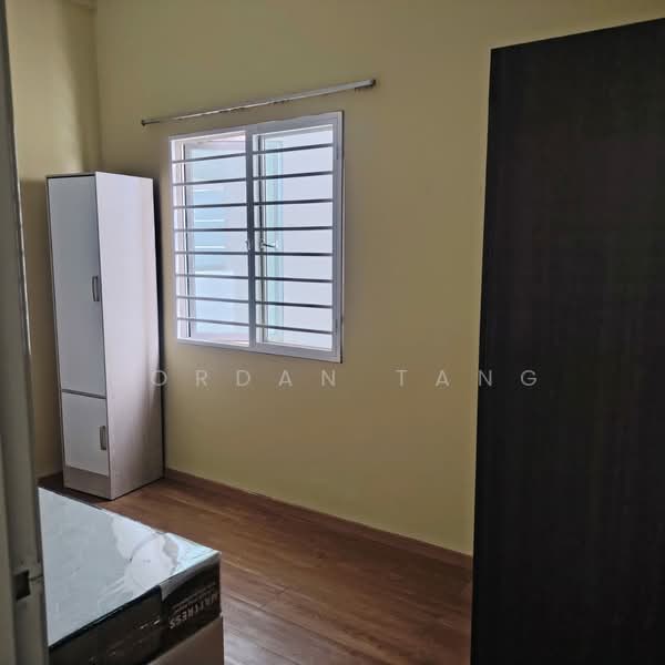 Condominium for Sale at Zeta Deskye (Alam Saujana) - Jordan Tang - Bedroom - PropertyGuru.com.my