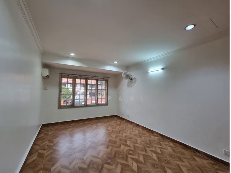 Semi-Detached House for Sale in Taman Petaling (Petaling Jaya) - J. Paul - Bedroom 3 - Upstairs - PropertyGuru.com.my