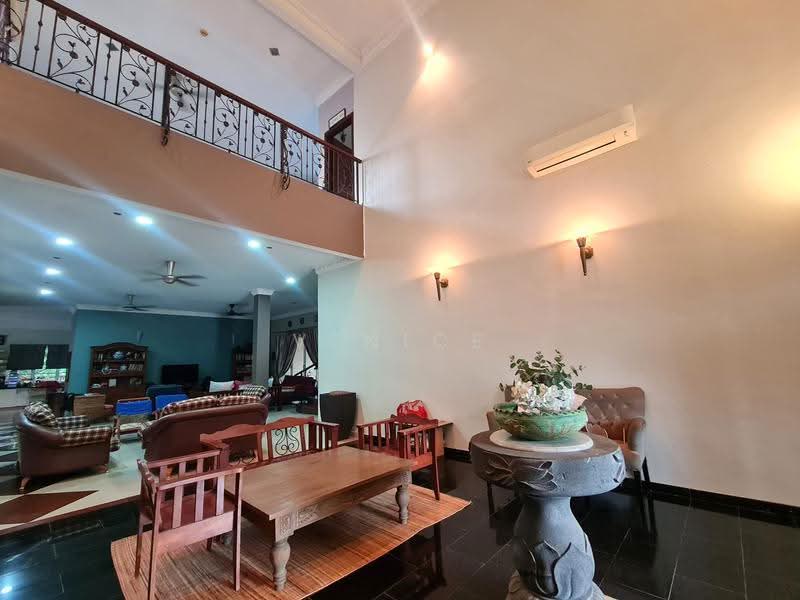 Bungalow House untuk Dijual di Country Heights (Kajang) - Venice Chong - Living Room - PropertyGuru.com.my