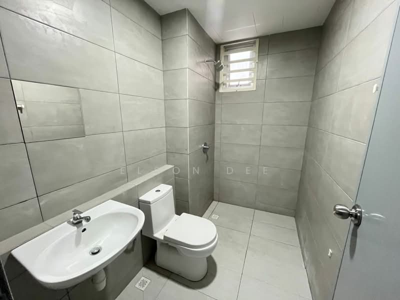 Servis Apartment untuk Dijual di Metropol - Elson Dee - Bathroom - PropertyGuru.com.my