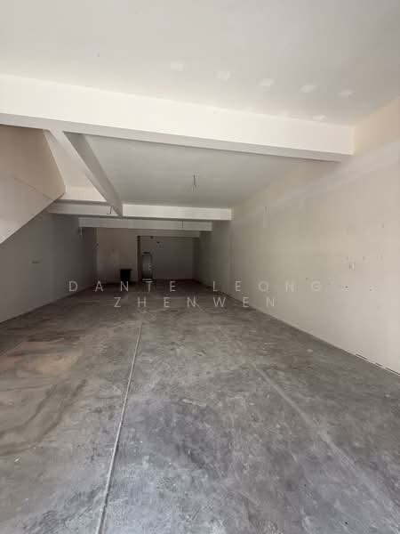 Shop for Rent in Bandar Bukit Mahkota (Bangi) - Dante Leong Zhenwen - Interior - PropertyGuru.com.my