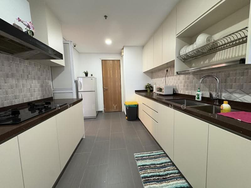 Service Residence for Sale at i-Zen @ Kiara 2 - Angelyn Fong - Kitchen - PropertyGuru.com.my
