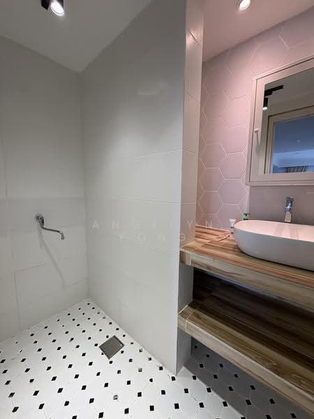 Service Residence for Sale at i-Zen @ Kiara 2 - Angelyn Fong - Bathroom - PropertyGuru.com.my
