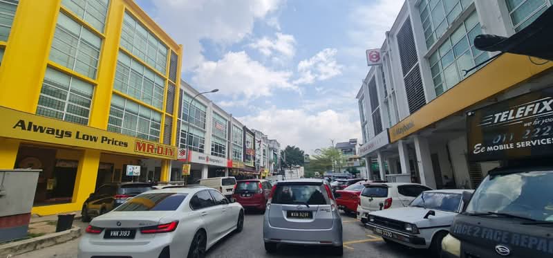 Kedai untuk Dijual di Taman Equine (Seri Kembangan) - June . - Exterior - PropertyGuru.com.my