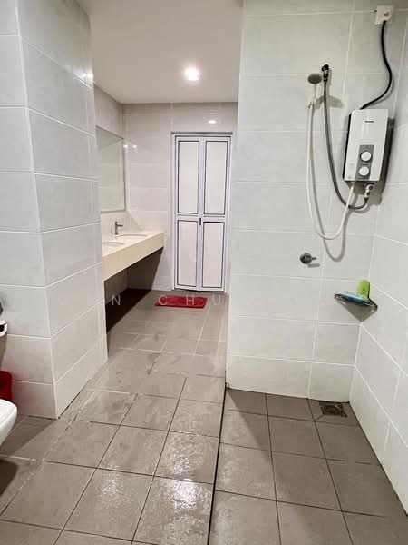 Kondominium untuk Disewa di 98 Nibong Residence - Gan Chun Kai - Bathroom - PropertyGuru.com.my