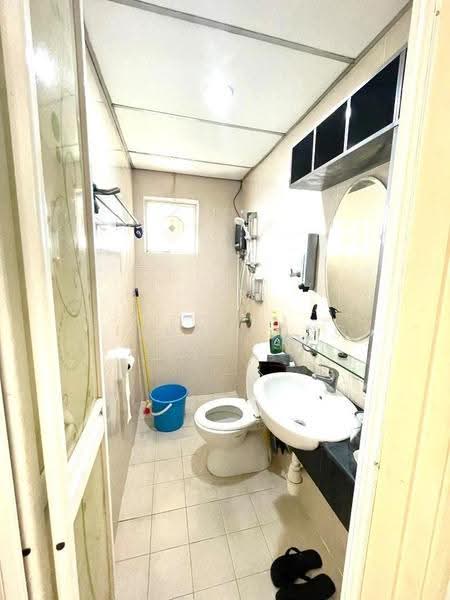 Service Residence for Rent at Mayfair - Dixon Wong - Bathroom - PropertyGuru.com.my
