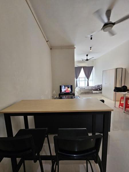 Kediaman Servis untuk Disewa di Core Soho Suite - Jacob Simmon - Bedroom - PropertyGuru.com.my