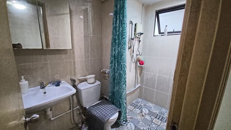 Condominium for Rent at Royal Domain Sri Putramas 2 - Grey Lim H N - Bathroom - PropertyGuru.com.my