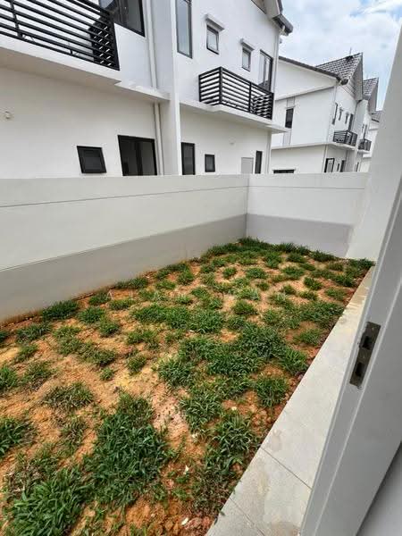 Rumah Berkembar untuk Dijual di Persiaran Rimba Permai (Cyberjaya) - Alan Wan - PropertyGuru.com.my