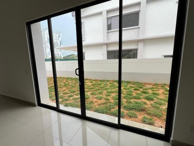 Rumah Berkembar untuk Dijual di Persiaran Rimba Permai (Cyberjaya) - Alan Wan - PropertyGuru.com.my