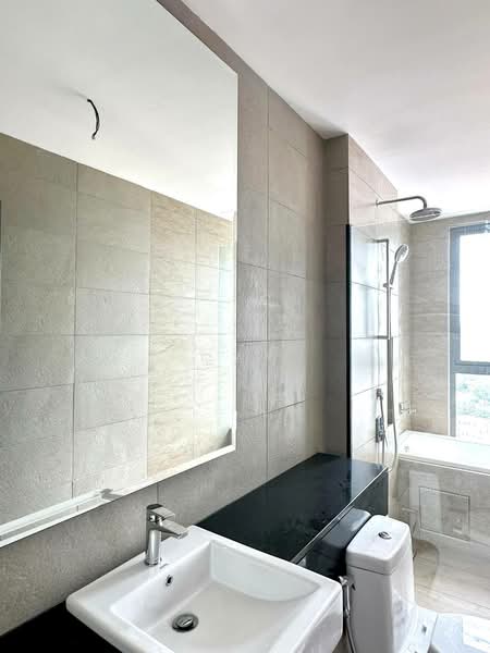 Kondominium untuk Disewa di Triuni Residences - Gan Chun Kai - Bathroom - PropertyGuru.com.my